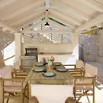 Villa Theview